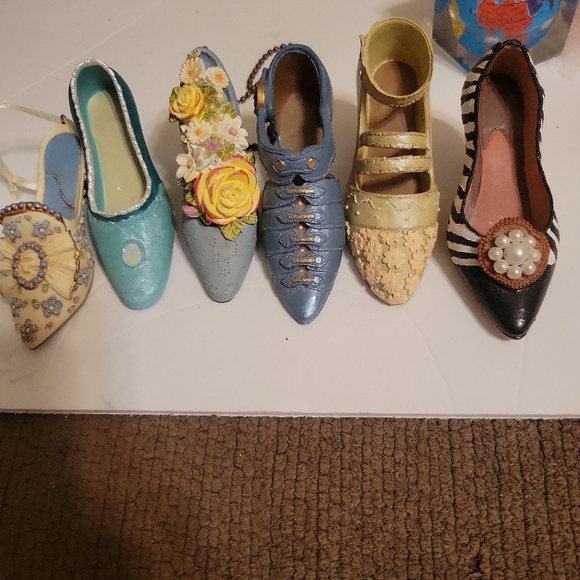 6 vintage shoe figurines collectables - Picture 5 of 5